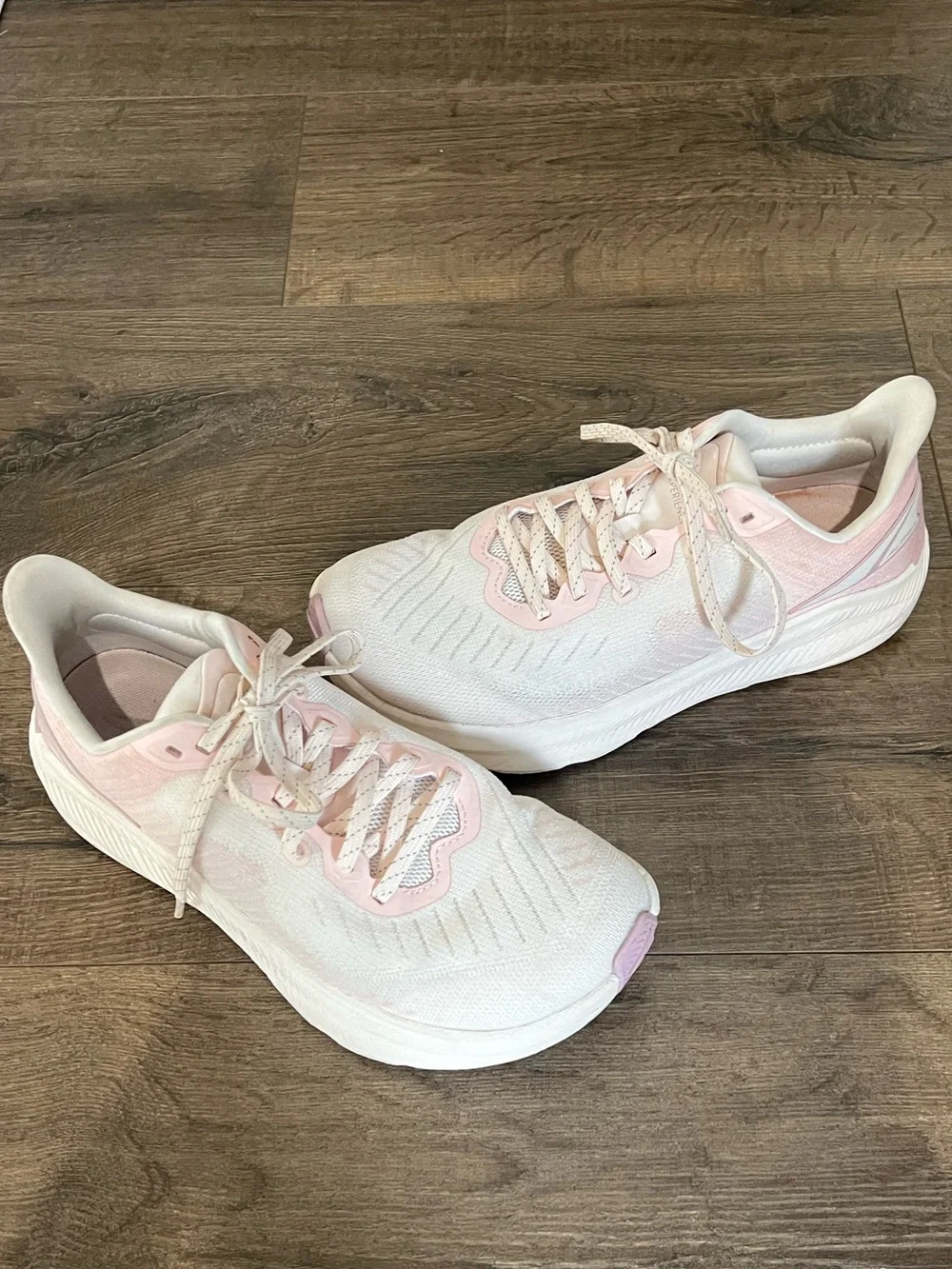 ALTRA brand Women's Lightweight Running Shoes - Pink